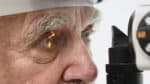What Are the Early Warning Signs of Macular Degeneration?